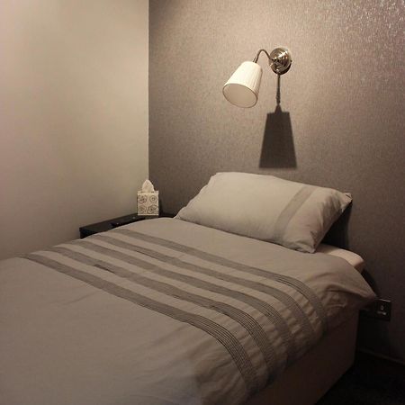 The New Lodge Pontardawe Екстериор снимка