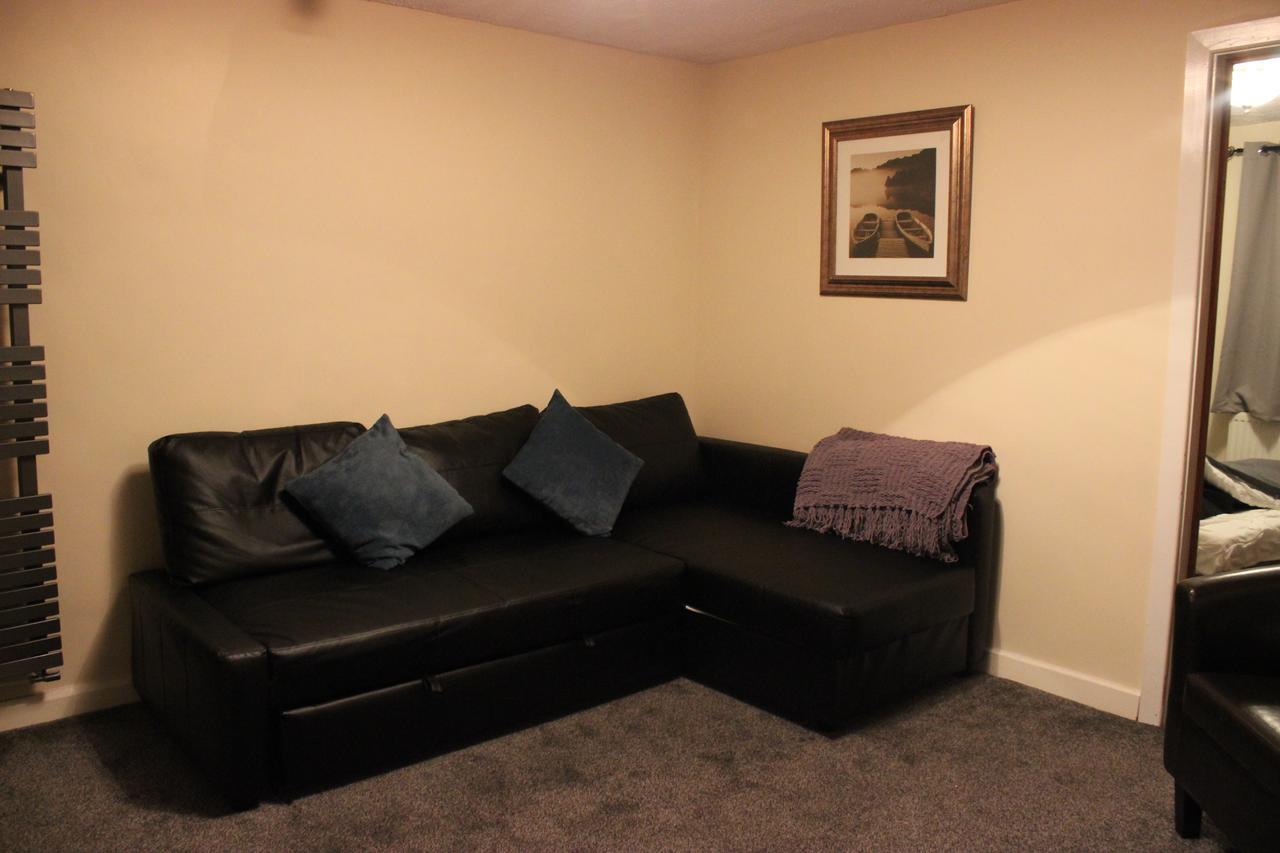 The New Lodge Pontardawe Екстериор снимка