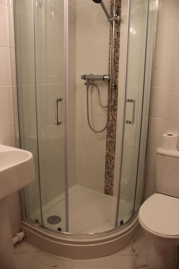 The New Lodge Pontardawe Екстериор снимка